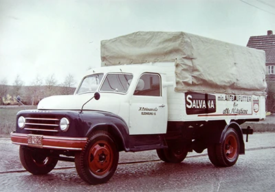 salvana-lkw-historisch-fuhrpark-auslieferung-lagerhaus-lastkraftwagen